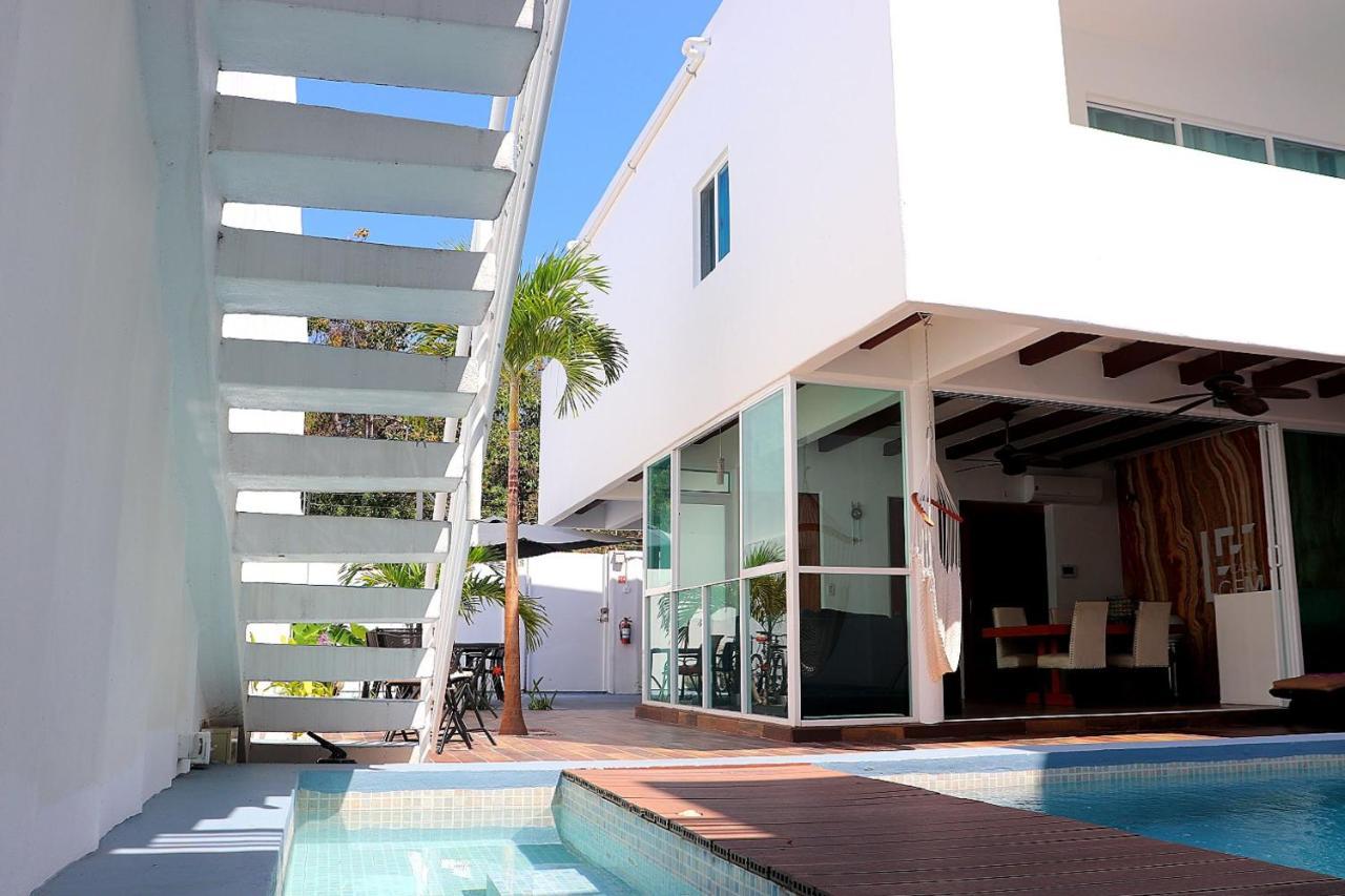 King Room Pool View