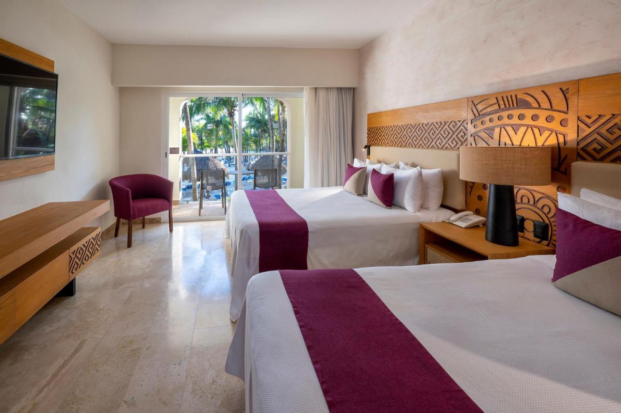 Superior Queen Room with Ocean View and Two Queen Beds, Non-Smoking