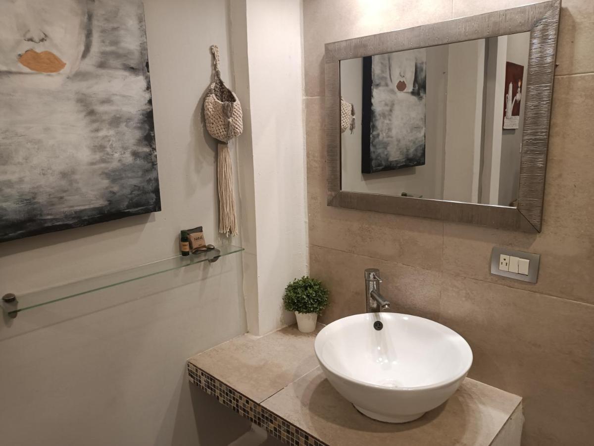 Comfort Triple Room Shower