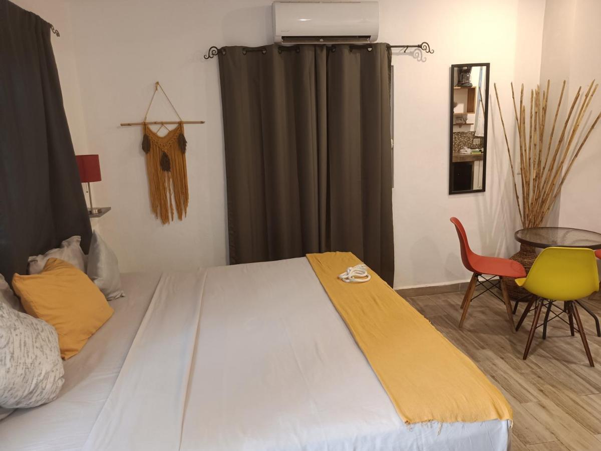 Deluxe Queen Studio