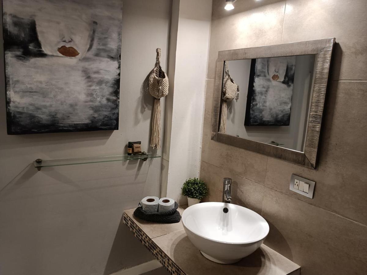 Comfort Triple Room Shower