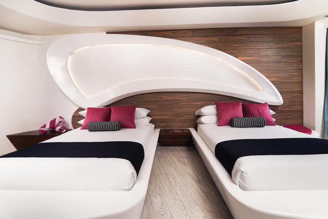 Deluxe Queen Room with Two Queen Beds