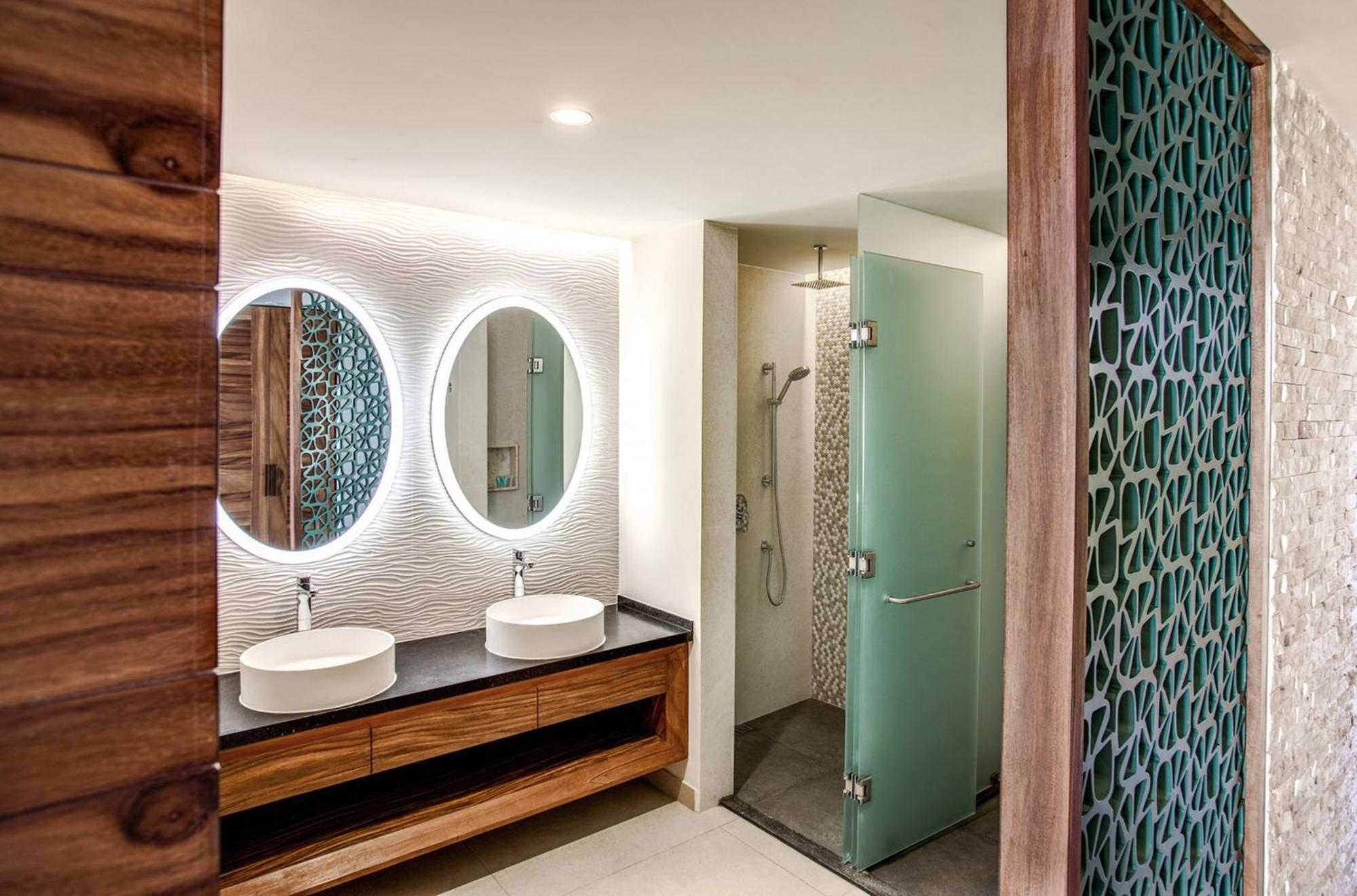 Family King Suite