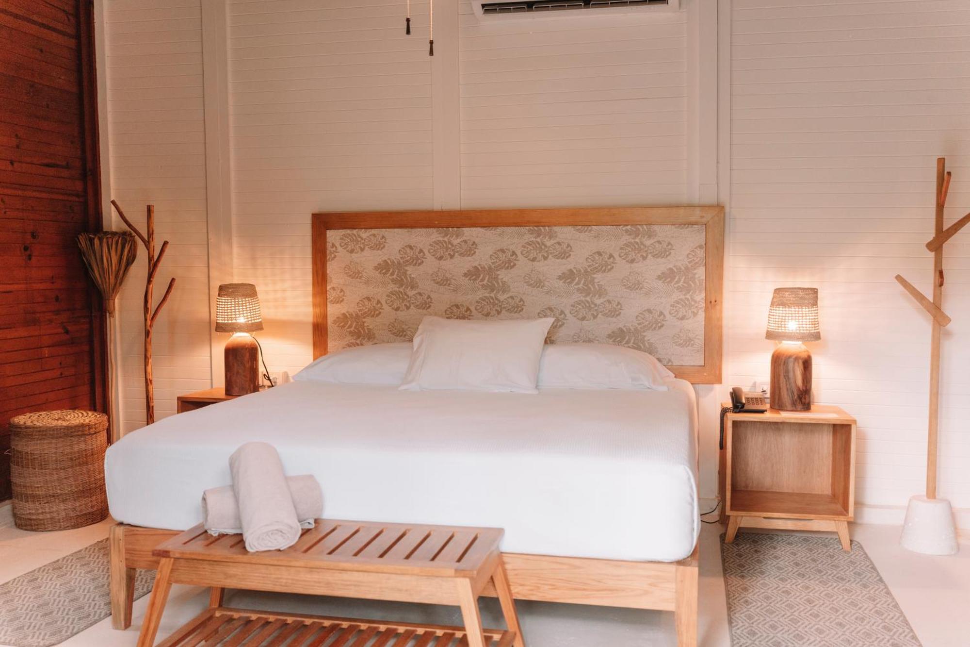 Jungle Experience Bungalow King Bed