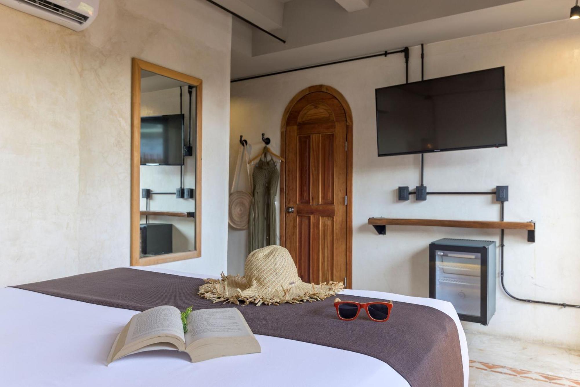 Deluxe Queen Room Balcony