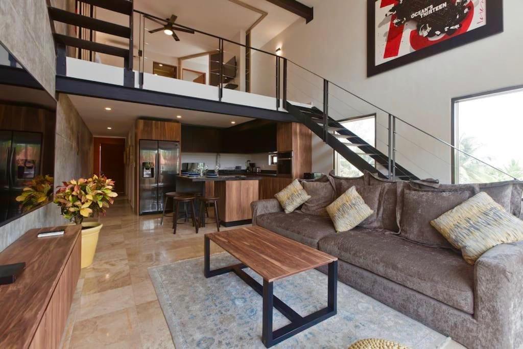 Three-Bedroom Penthouse Partial Ocean View Private Pool could be noisy,1610256700:JPEG