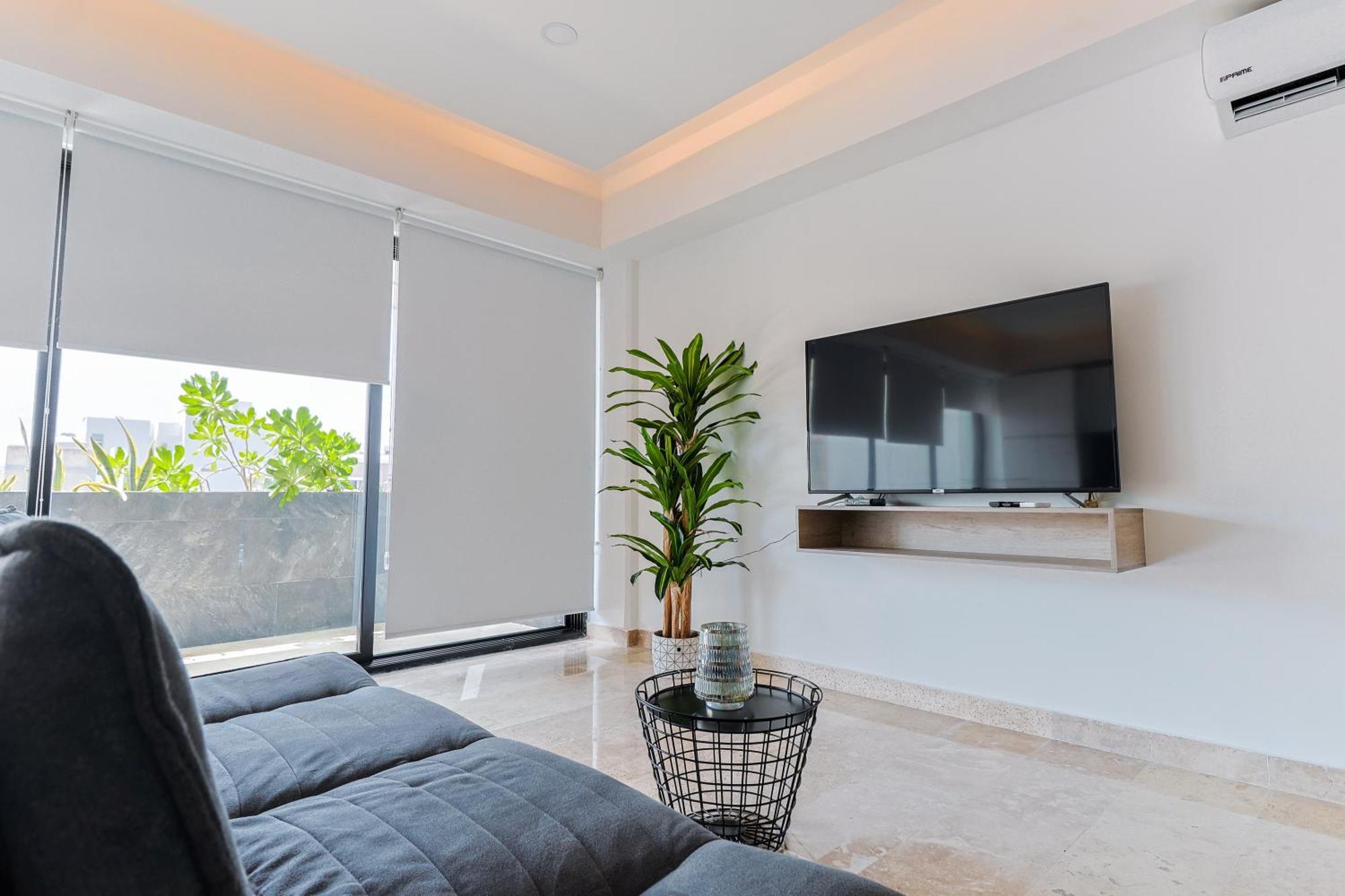 Deluxe Suite