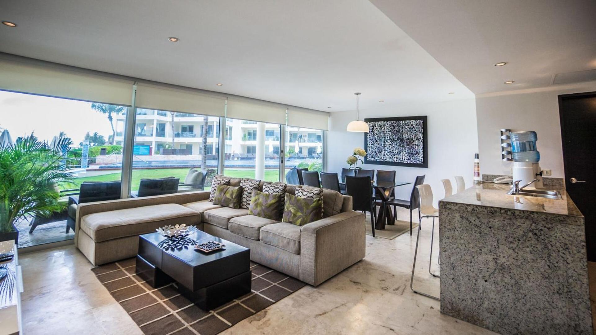 One-Bedroom Apartment Pool View