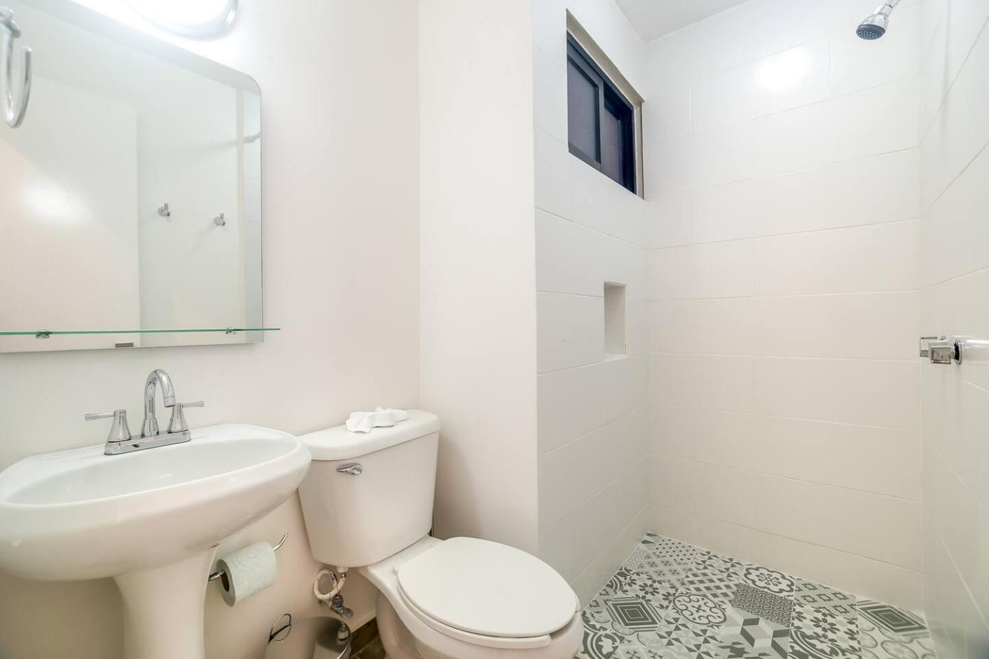 One-Bedroom Deluxe Apartment