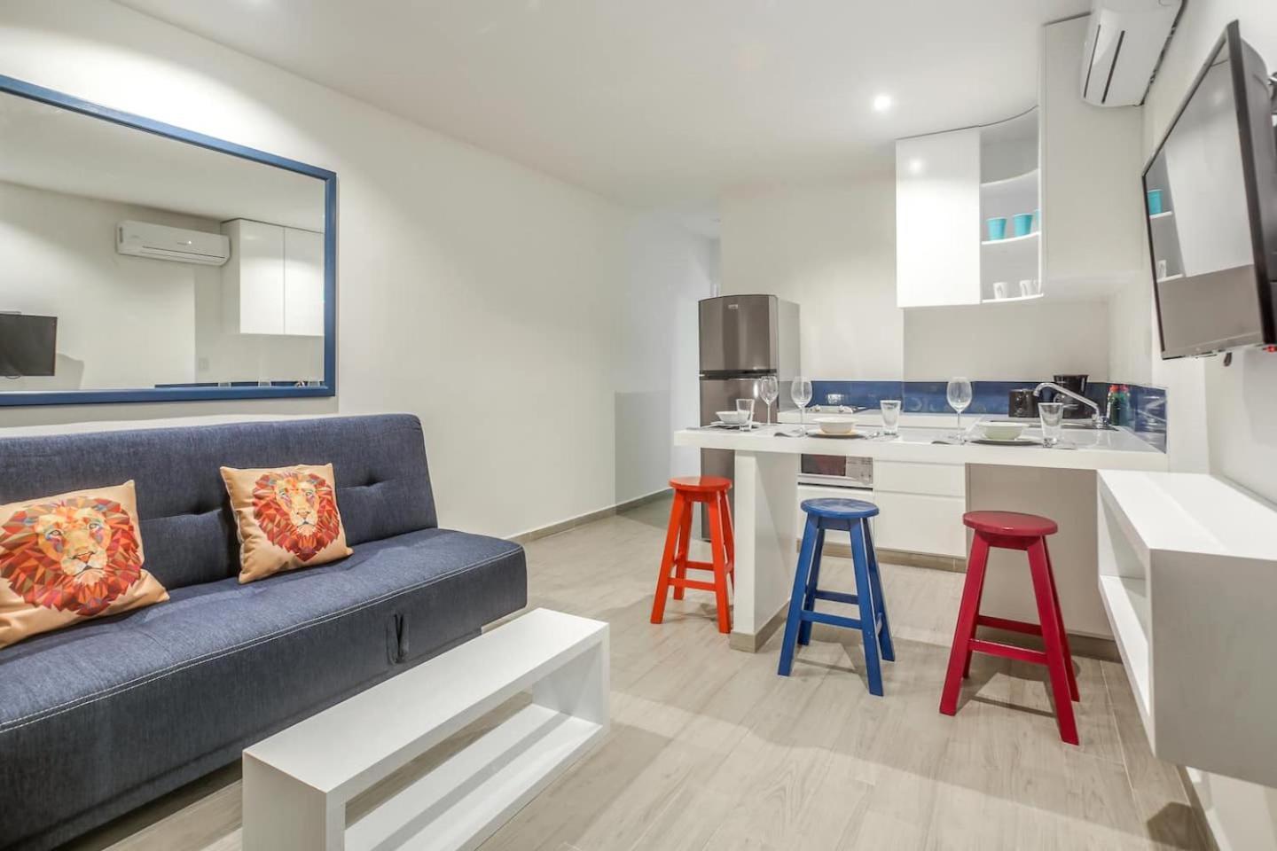 One-Bedroom Deluxe Apartment