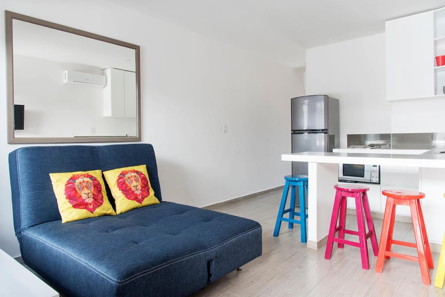 Deluxe One-Bedroom Apartment