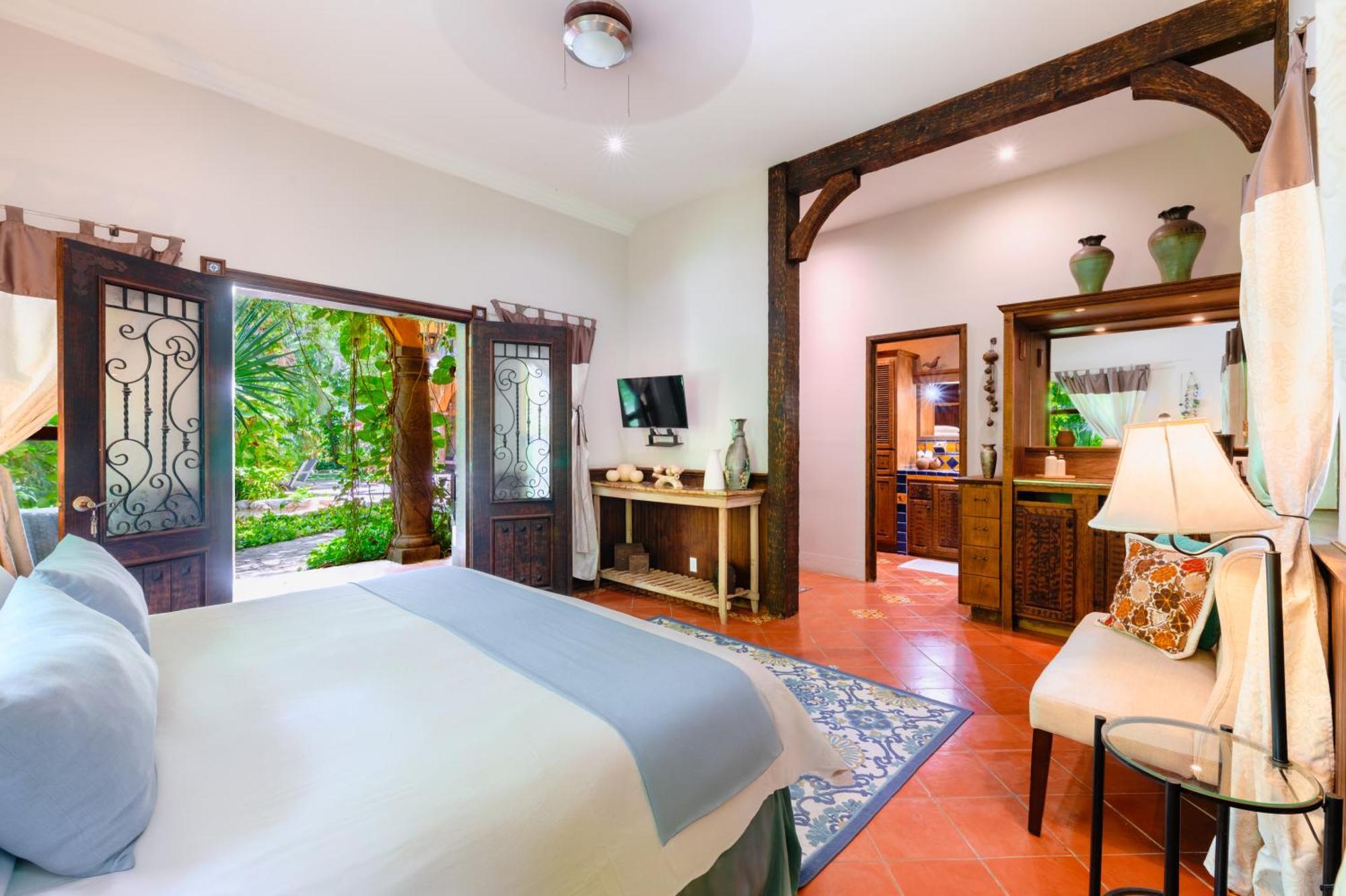 King Room Garden View