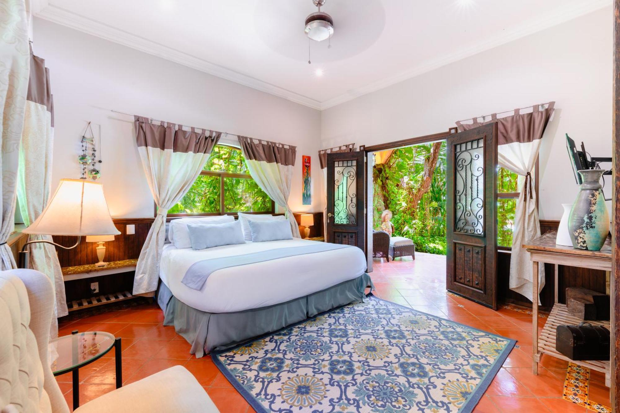 King Room Garden View
