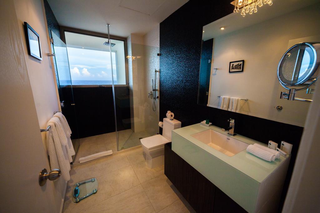 Penthouse Suite