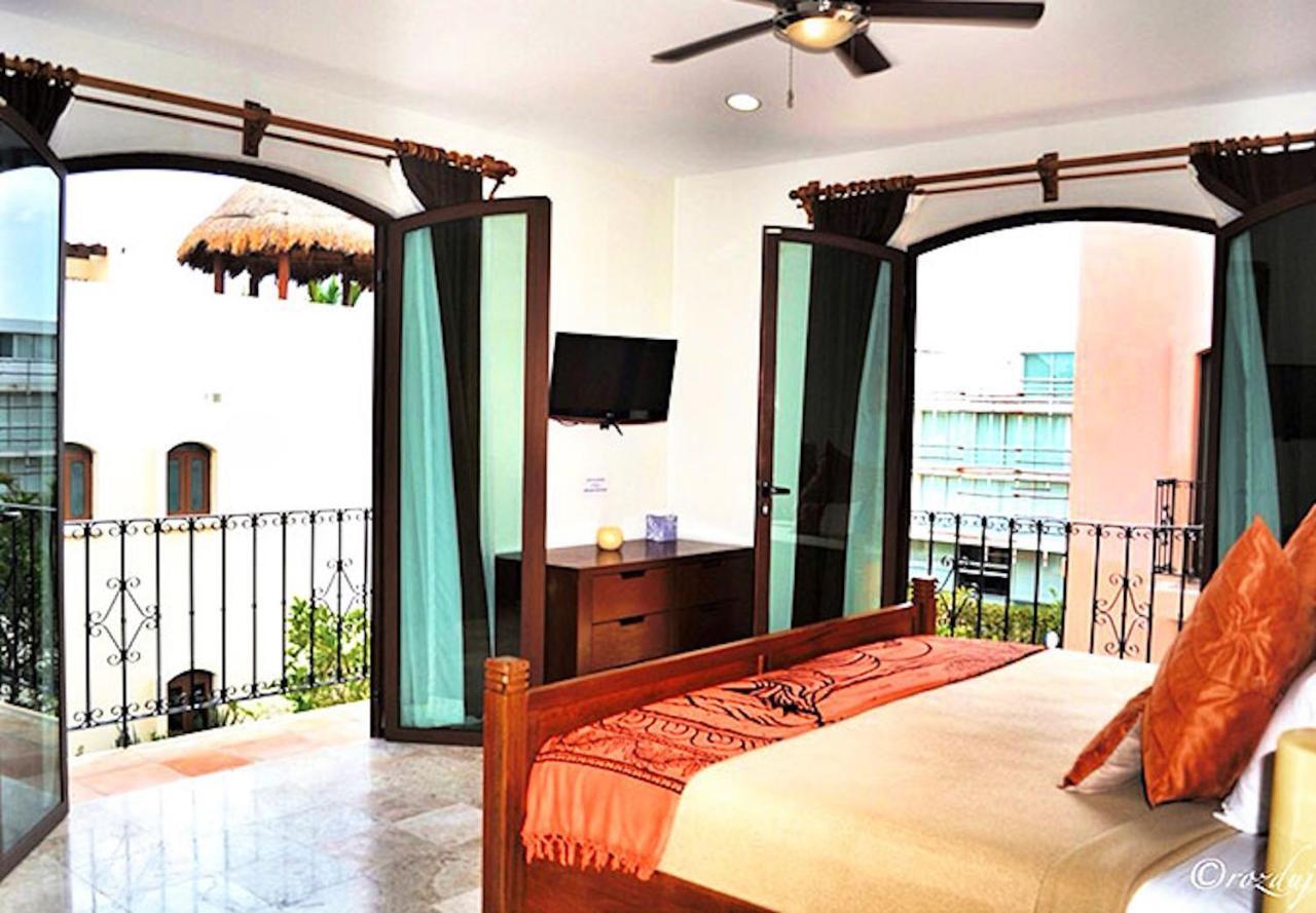 One-Bedroom Master King Suite - Non-Smoking