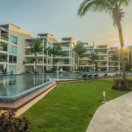 The Elements Oceanfront & Beachside Condo Hotel-2